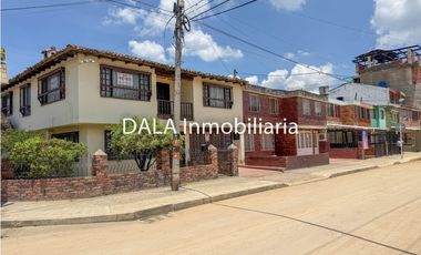 SE VENDE CASA SECTOR LOS ZIPAS EN CHIA CUNDINAMARCA