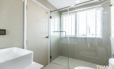 1 Bedroom Condo