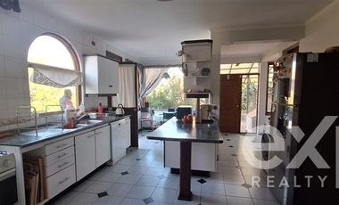Casa en Venta en Los Refugios del Arrayan, lado Colegio Anglo American, Lo Barnechea