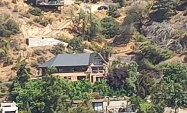 Casa en Venta en Los Refugios del Arrayan, lado Colegio Anglo American, Lo Barnechea