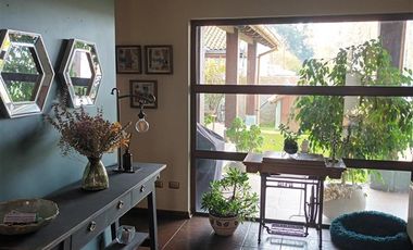 Casa en Arriendo en condominio Santa Raquel