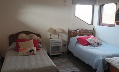 Casa en Arriendo en condominio Santa Raquel