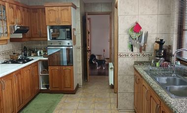 Casa en Arriendo en condominio Santa Raquel