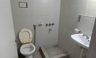 Dpto renovado amplias dimensiones 3 Dorm.
