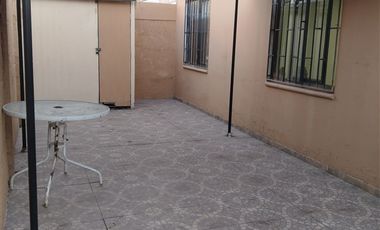 Casa en Arriendo en Nonato Coo con el Peral