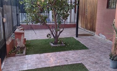 Casa en Arriendo en Nonato Coo con el Peral