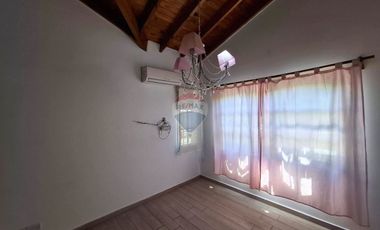 VENTA DUPLEX 3 AMB COMPLEJO CERRADO CON COCHERA