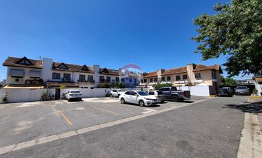 VENTA DUPLEX 3 AMB COMPLEJO CERRADO CON COCHERA