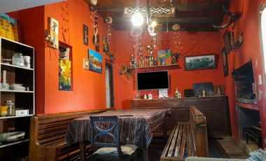 Venta casa + departamento barrio el Gaucho
