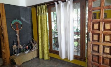 Venta casa + departamento barrio el Gaucho