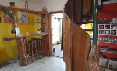 Venta casa + departamento barrio el Gaucho