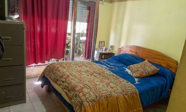 Venta casa + departamento barrio el Gaucho