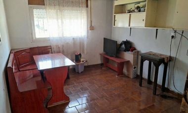 Venta casa + departamento barrio el Gaucho