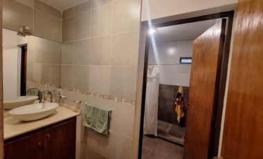 VENTA CASA 4 DORMITORIOS, PILAR CORDOBA.