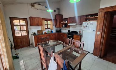 VENTA CASA 4 DORMITORIOS, PILAR CORDOBA.