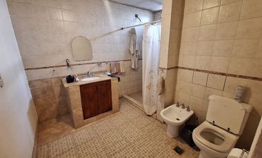 VENTA CASA 4 DORMITORIOS, PILAR CORDOBA.