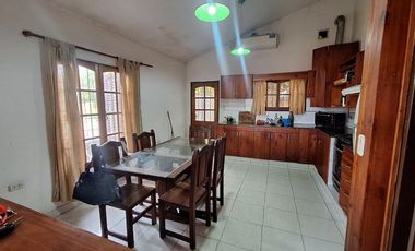 VENTA CASA 4 DORMITORIOS, PILAR CORDOBA.
