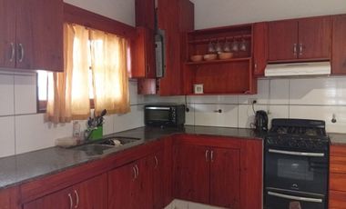 VENTA CASA 4 DORMITORIOS, PILAR CORDOBA.