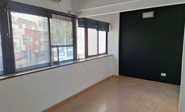 OFICINA O CONSULTORIO EN EL CENTRO DE RAMOS MEJIA