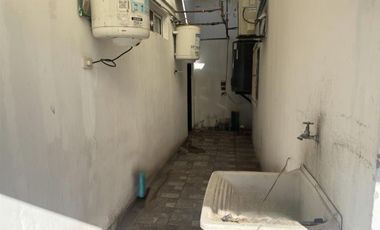 VENTA GALPÓN TORCUATO CON 5 DPTOS MONOAMBIENTES