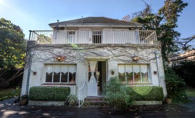 Casa 7 ambs. Parque y piscina. Escucha ofertas