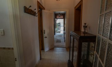 Casa 7 ambs. Parque y piscina. Escucha ofertas