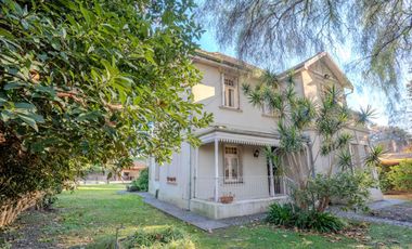 Casa 7 ambs. Parque y piscina. Escucha ofertas