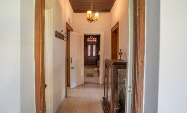 Casa 7 ambs. Parque y piscina. Escucha ofertas