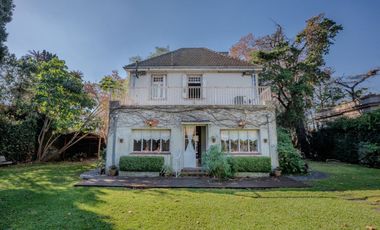 Casa 7 ambs. Parque y piscina. Escucha ofertas