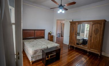 Casa 7 ambs. Parque y piscina. Escucha ofertas