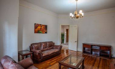 Casa 7 ambs. Parque y piscina. Escucha ofertas