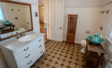Casa 7 ambs. Parque y piscina. Escucha ofertas