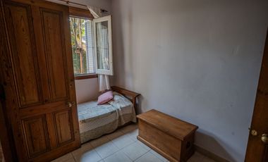 Casa 7 ambs. Parque y piscina. Escucha ofertas