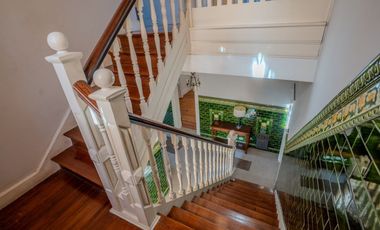 Casa 7 ambs. Parque y piscina. Escucha ofertas