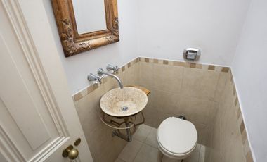 Casa 7 ambs. Parque y piscina. Escucha ofertas