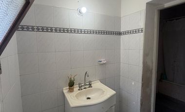 CASA EN VENTA EN TRENQUE LAUQUEN CON LOCAL