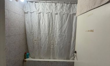 CASA EN VENTA EN TRENQUE LAUQUEN CON LOCAL