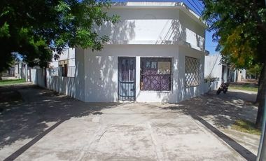 CASA EN VENTA EN TRENQUE LAUQUEN CON LOCAL