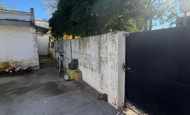 CASA EN VENTA EN TRENQUE LAUQUEN CON LOCAL