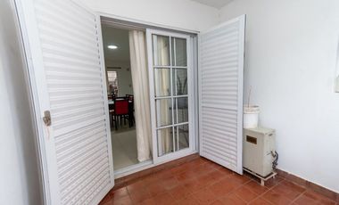DPTO 3 DORM EN VENTA  AMPLIO IMPECABLE