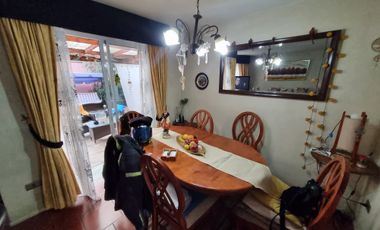 VENTA DE LINDA Y AMPLIA CASA EN VALLE LO CAMPINO