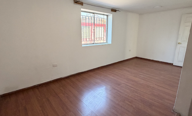 CASA APTA OFICINA CERCA METRO PLAZA QUILICURA
