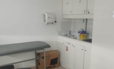 ARRIENDO OFICINA IDEAL CENTRO MEDICO