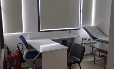 ARRIENDO OFICINA IDEAL CENTRO MEDICO