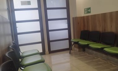 ARRIENDO OFICINA IDEAL CENTRO MEDICO