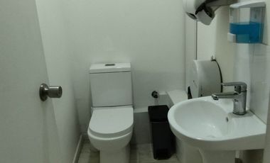 ARRIENDO OFICINA IDEAL CENTRO MEDICO