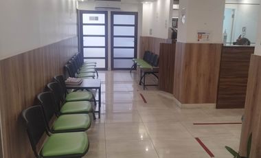 ARRIENDO OFICINA IDEAL CENTRO MEDICO