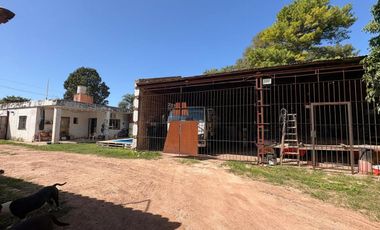 VENTA DE 3 GALPONES CON CASA SOBRE RUTA 11