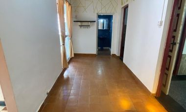 Departamento Tipo Casa en alquiler en Lanus Este