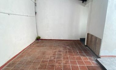 Departamento Tipo Casa en alquiler en Lanus Este